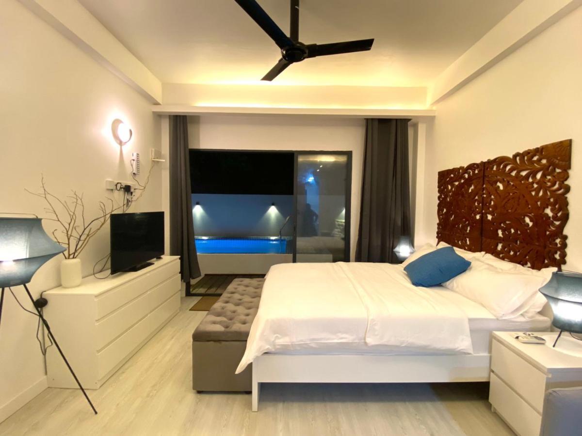 Unwind Dhigurah Hotel ดิห์กูราห์ ภายนอก รูปภาพ