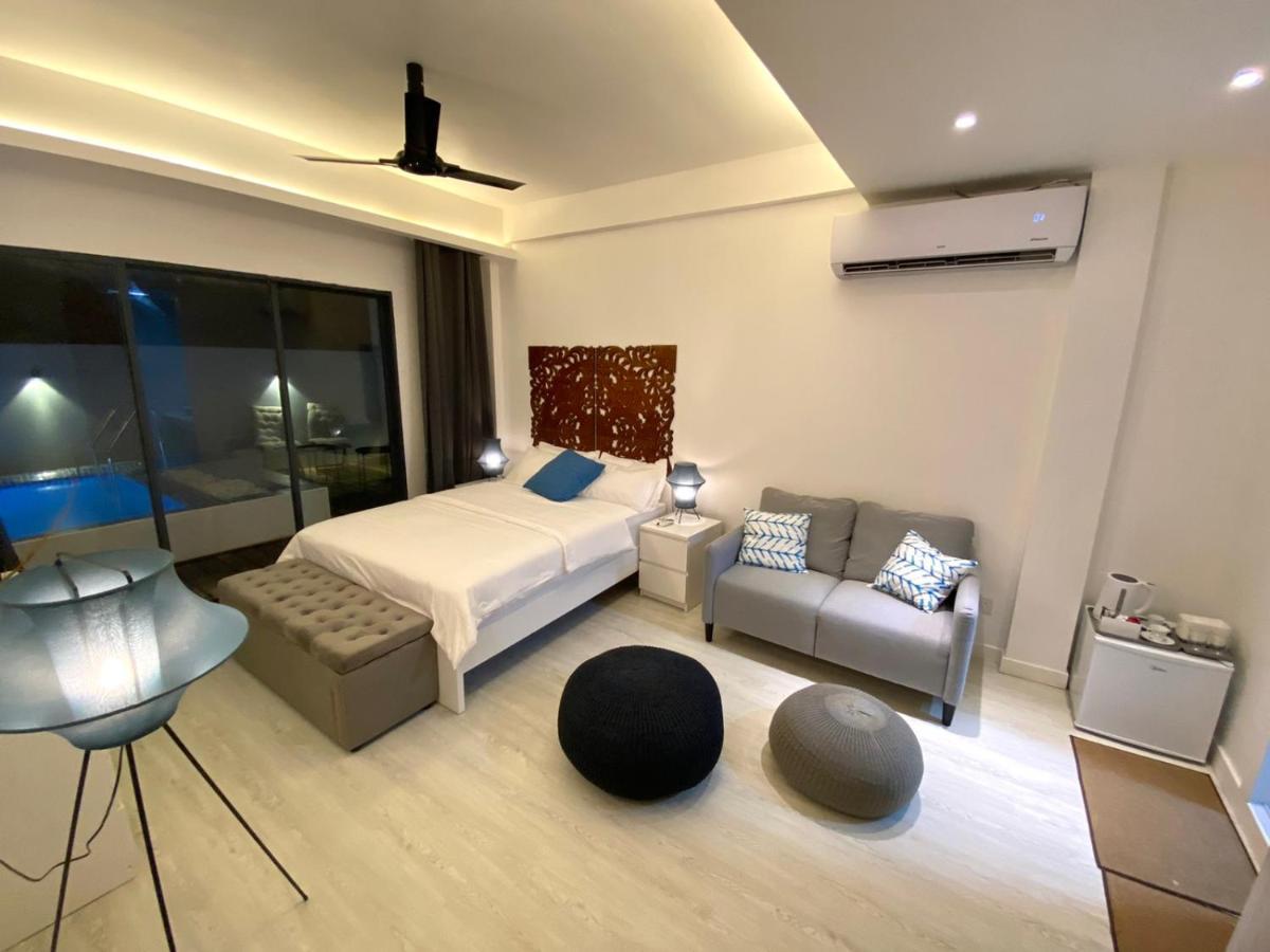 Unwind Dhigurah Hotel ดิห์กูราห์ ภายนอก รูปภาพ