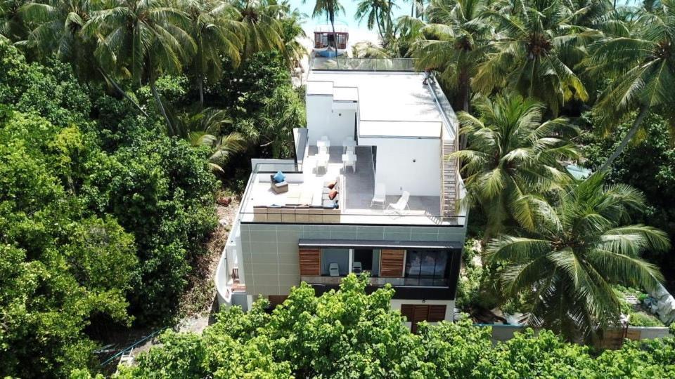 Unwind Dhigurah Hotel ดิห์กูราห์ ภายนอก รูปภาพ