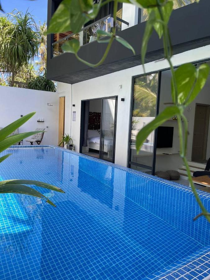 Unwind Dhigurah Hotel ดิห์กูราห์ ภายนอก รูปภาพ
